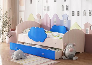 Детская кровать Тучка с ящиком, корпус Дуб млечный, фасад Синий в Брянске